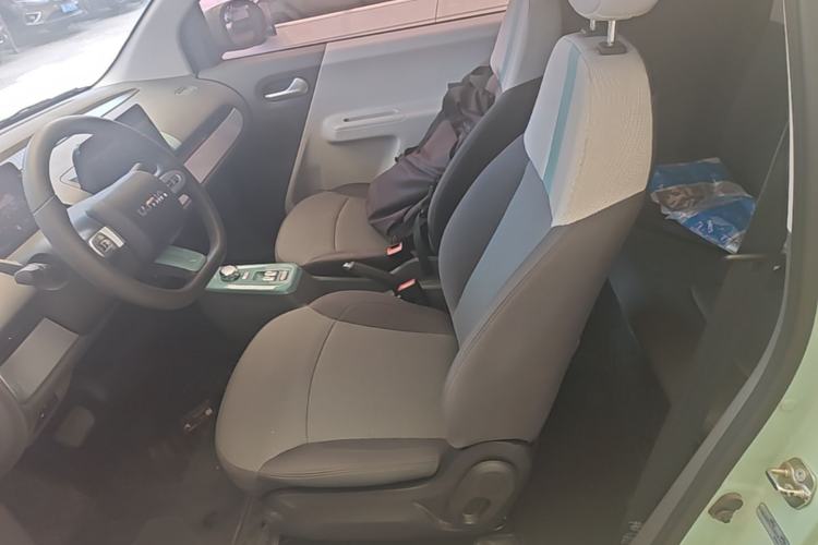 Used CHANGAN NEVO Lumin 2022 155 km – Refreshingly Sweet Edition Left Rear Seat
