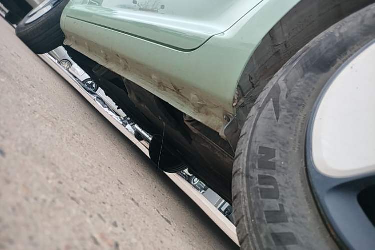 Used CHANGAN NEVO Lumin 2022 155 km – Refreshingly Sweet Edition Left Side Sill