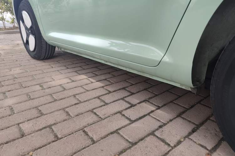 Used CHANGAN NEVO Lumin 2022 210km Sweet Edition Left Side Sill