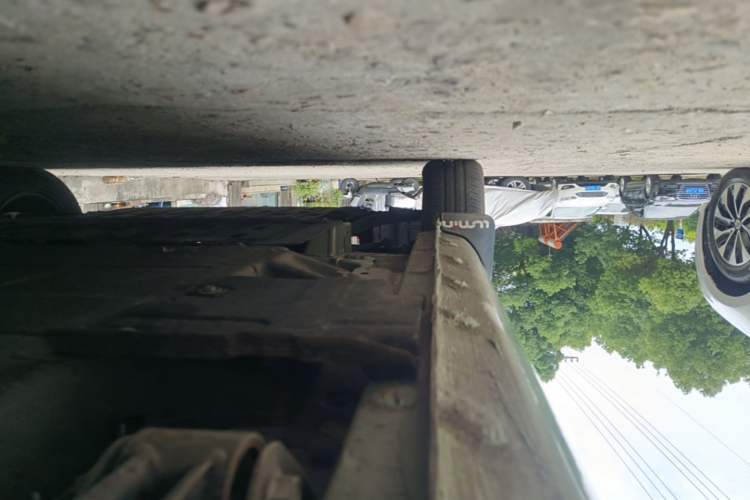 Used CHANGAN NEVO Lumin 2022 155 km – Refreshingly Sweet Edition Left Side Sill
