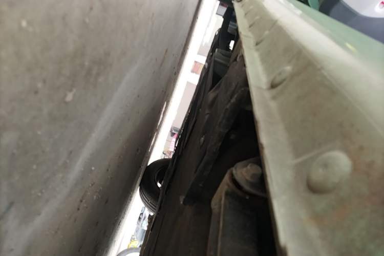 Used CHANGAN NEVO Lumin 2022 210km Sweet Edition Left Side Sill