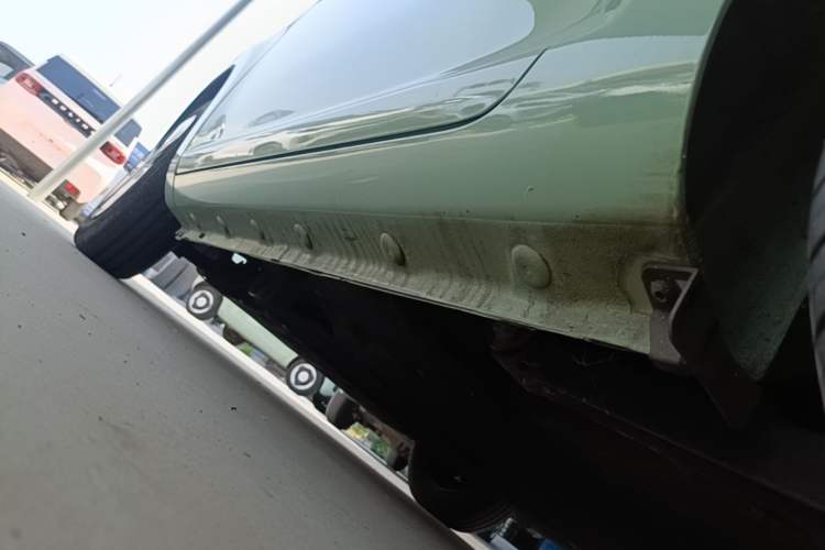 Used CHANGAN NEVO Lumin 2022 155 km – Refreshingly Sweet Edition Left Side Sill