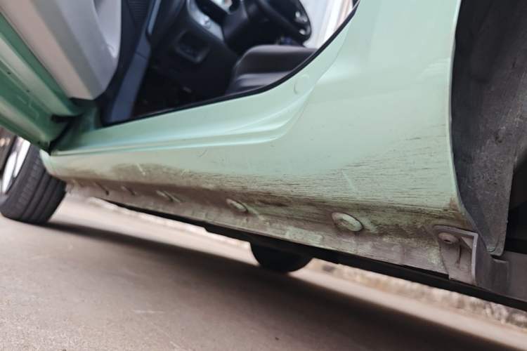 Used CHANGAN NEVO Lumin 2022 210km Sweet Edition Left Side Sill