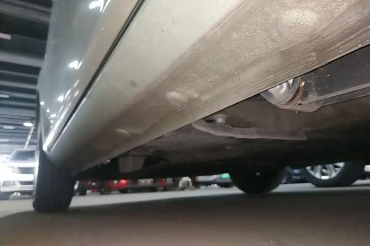 Used CHANGAN NEVO Lumin 2022 155 km – Refreshingly Sweet Edition Left Side Sill