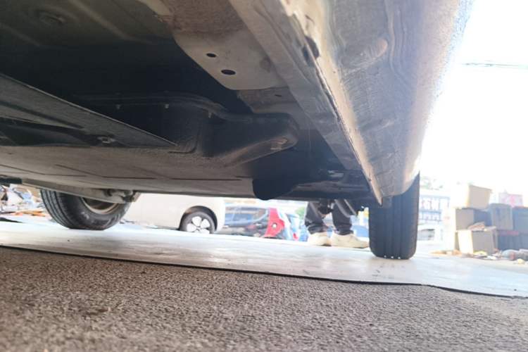 Used CHANGAN NEVO Lumin 2022 155 km – Refreshingly Sweet Edition Left Side Sill