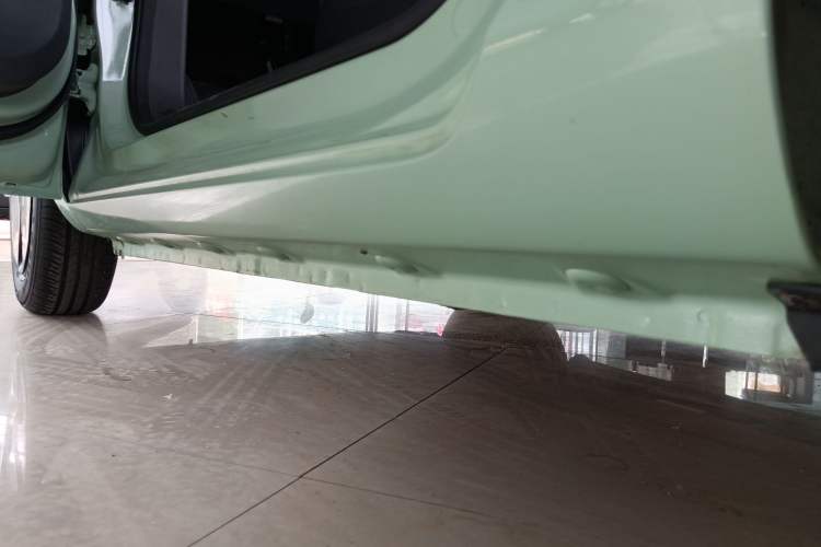 Used CHANGAN NEVO Lumin 2022 210km Sweet Edition Left Side Sill