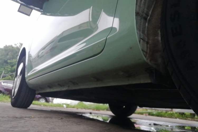 Used CHANGAN NEVO Lumin 2022 155 km – Refreshingly Sweet Edition Left Side Sill