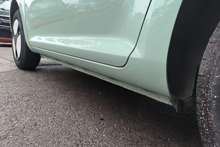 Used CHANGAN NEVO Lumin 2022 210km Sweet Edition Left Side Sill