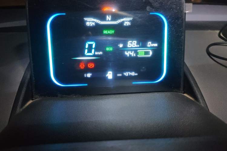 Used CHANGAN NEVO Lumin 2022 155 km – Refreshingly Sweet Edition Odometer Close Up