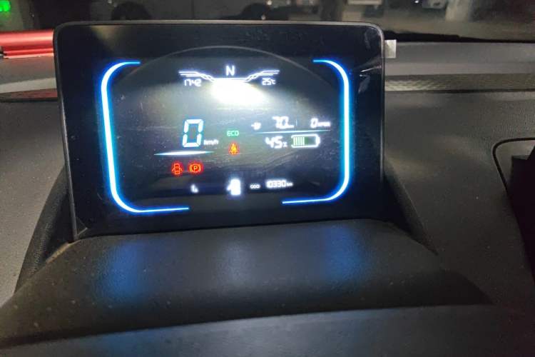 Used CHANGAN NEVO Lumin 2022 155 km – Refreshingly Sweet Edition Odometer Close Up