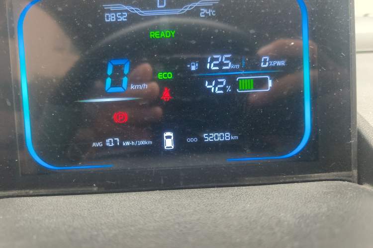 Used CHANGAN NEVO Lumin 2022 301km Honey-Sweet Version Odometer Close Up