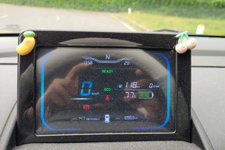 Used CHANGAN NEVO Lumin 2022 155 km – Refreshingly Sweet Edition Odometer Close Up