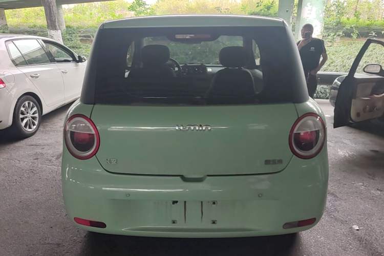 Used CHANGAN NEVO Lumin 2022 301km Honey-Sweet Version Rear