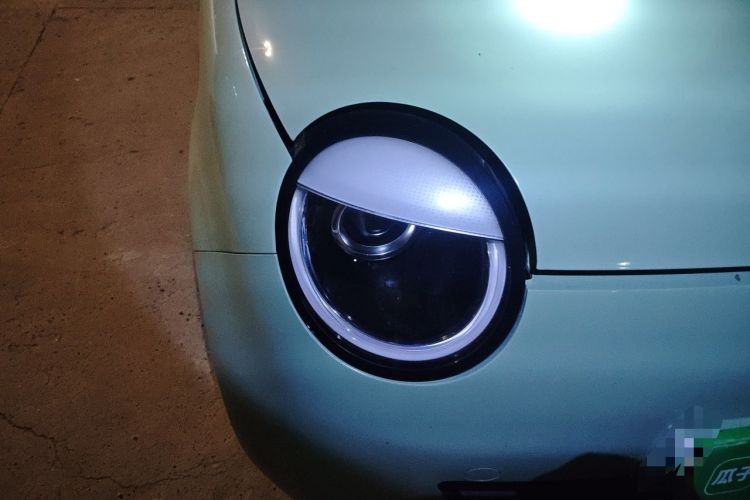Used CHANGAN NEVO Lumin 2022 155 km – Refreshingly Sweet Edition Right Front Headlight