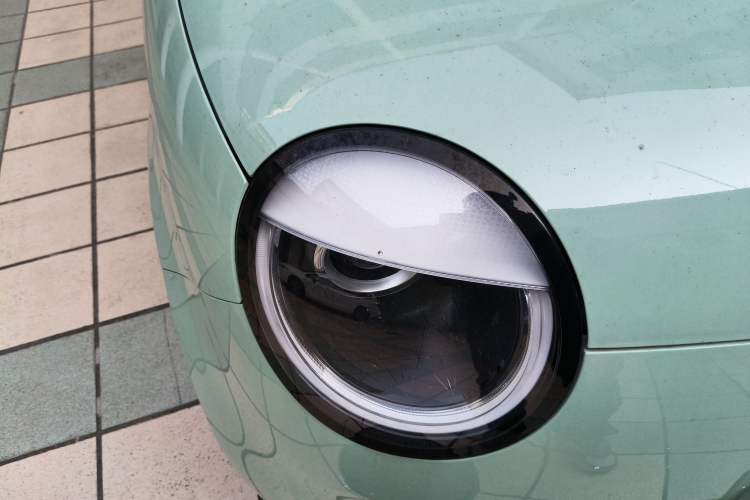 Used CHANGAN NEVO Lumin 2022 155 km – Refreshingly Sweet Edition Right Front Headlight