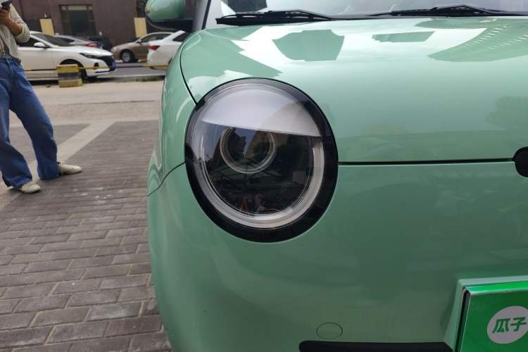 Used CHANGAN NEVO Lumin 2022 210km Sweet Edition Right Front Headlight