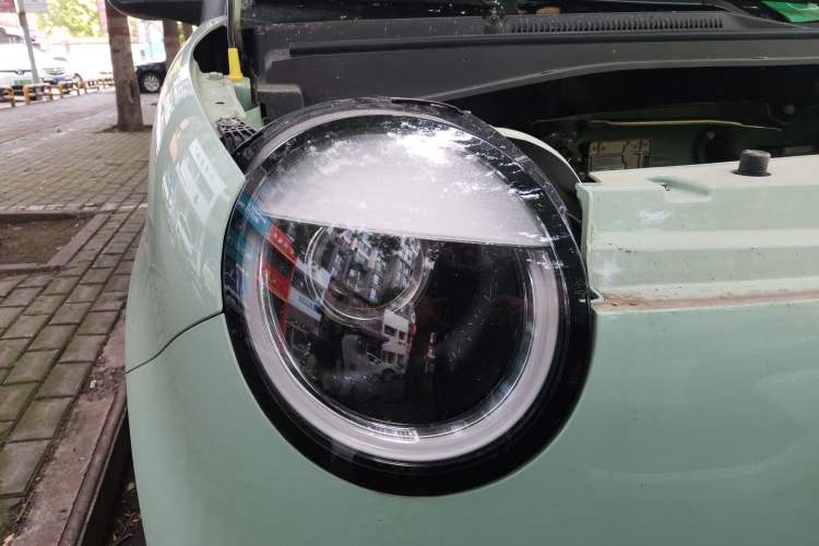 Used CHANGAN NEVO Lumin 2022 155 km – Refreshingly Sweet Edition Right Front Headlight