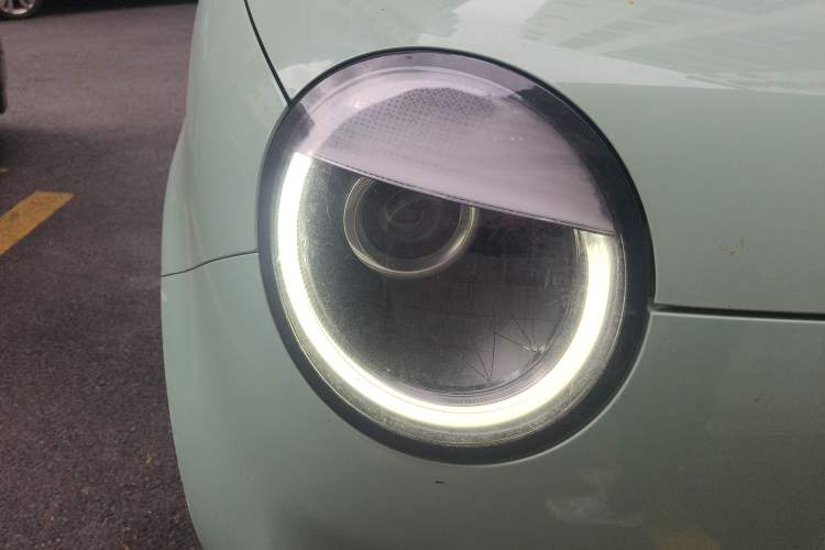 Used CHANGAN NEVO Lumin 2022 301km Honey-Sweet Version Right Front Headlight