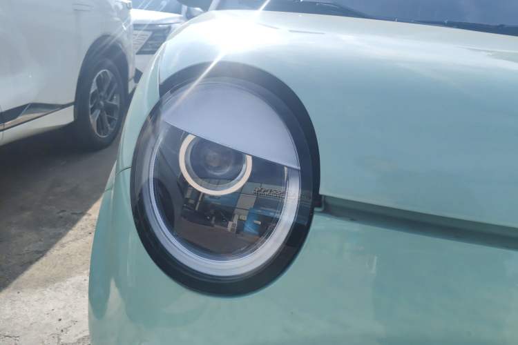 Used CHANGAN NEVO Lumin 2022 210km Sweet Edition Right Front Headlight