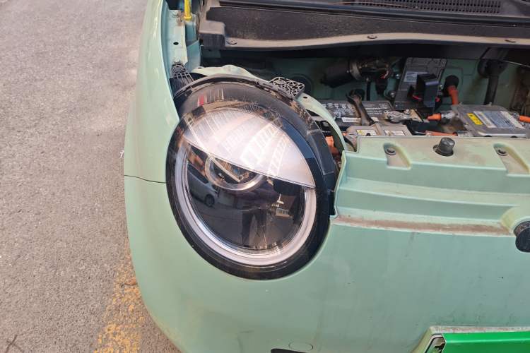 Used CHANGAN NEVO Lumin 2022 210km Sweet Edition Right Front Headlight