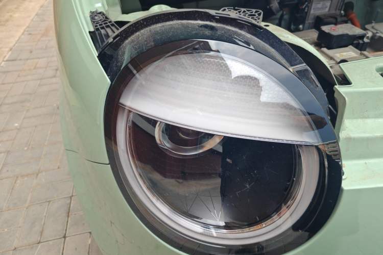 Used CHANGAN NEVO Lumin 2022 301km Honey-Sweet Version Right Front Headlight