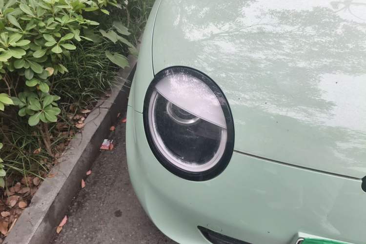 Used CHANGAN NEVO Lumin 2022 155 km – Refreshingly Sweet Edition Right Front Headlight