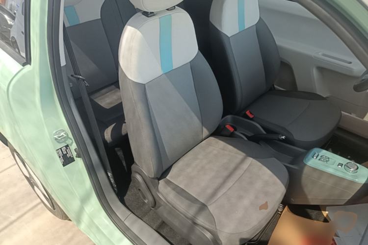 Used CHANGAN NEVO Lumin 2022 155 km – Refreshingly Sweet Edition Right Front Seat