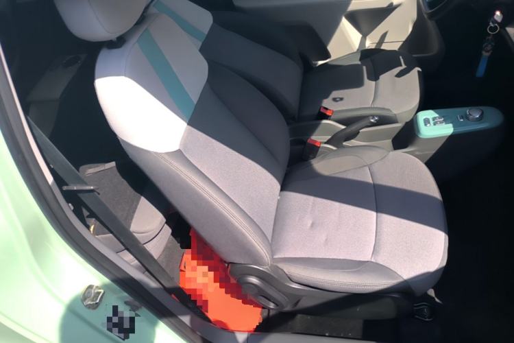 Used CHANGAN NEVO Lumin 2022 155 km – Refreshingly Sweet Edition Right Front Seat