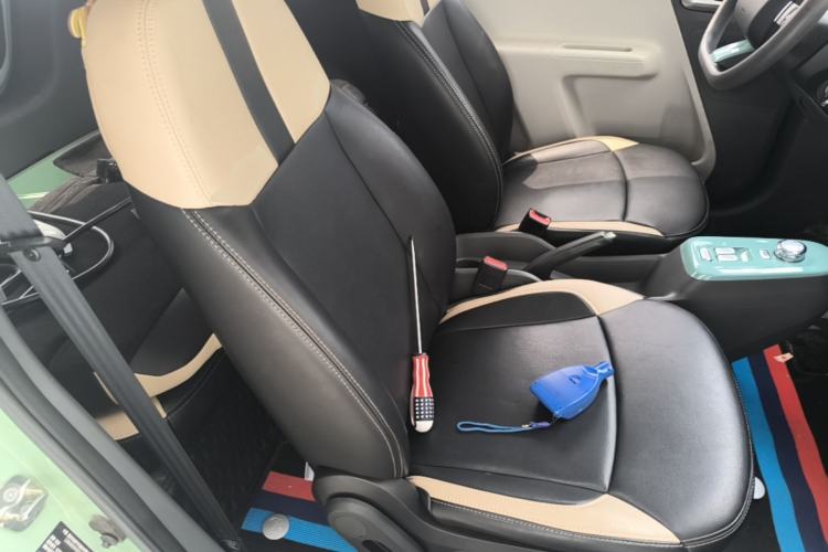 Used CHANGAN NEVO Lumin 2022 155 km – Refreshingly Sweet Edition Right Front Seat