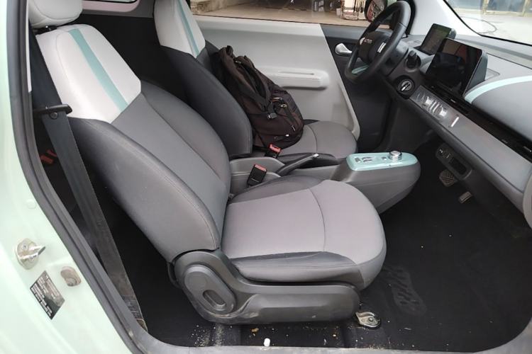 Used CHANGAN NEVO Lumin 2022 155 km – Refreshingly Sweet Edition Right Front Seat