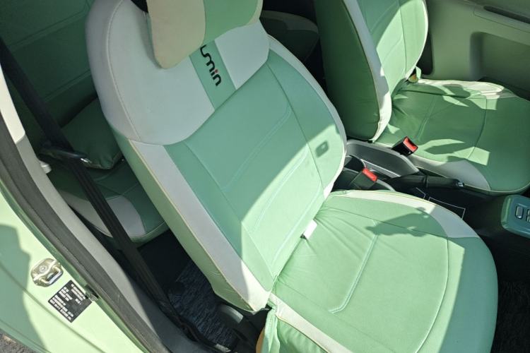 Used CHANGAN NEVO Lumin 2022 155 km – Refreshingly Sweet Edition Right Front Seat