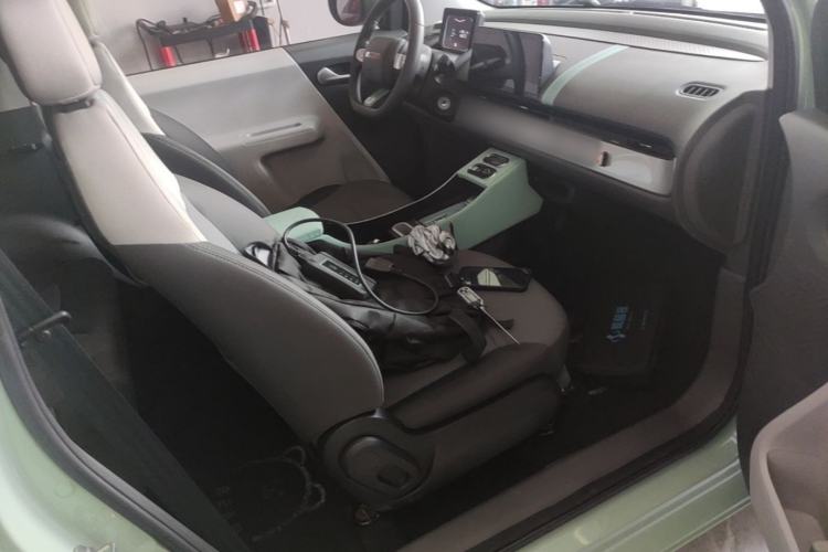 Used CHANGAN NEVO Lumin 2022 155 km – Refreshingly Sweet Edition Right Front Seat