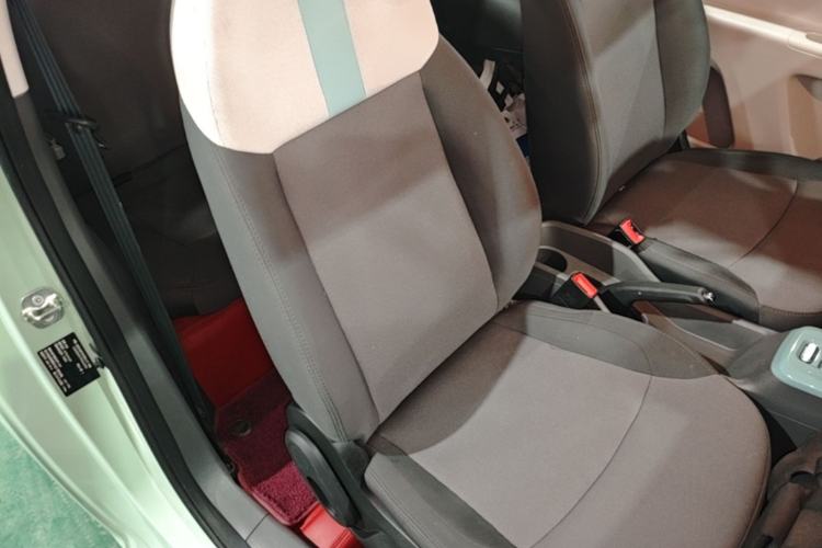 Used CHANGAN NEVO Lumin 2022 155 km – Refreshingly Sweet Edition Right Front Seat