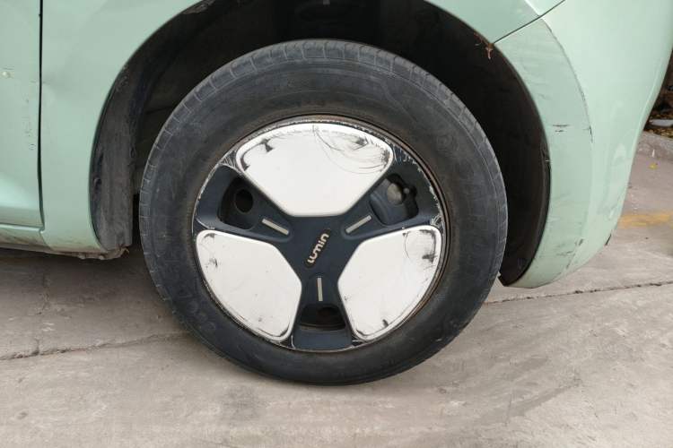 Used CHANGAN NEVO Lumin 2022 301km Honey-Sweet Version Right Front Wheel Hub