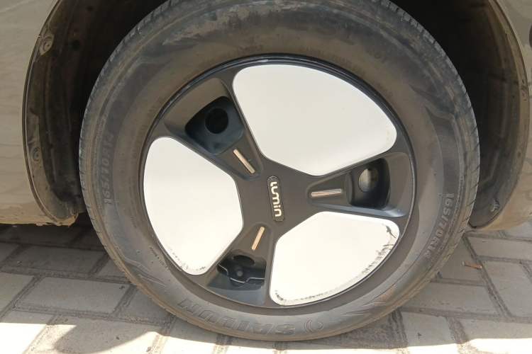 Used CHANGAN NEVO Lumin 2022 210km Sweet Edition Right Front Wheel Hub