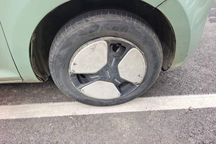 Used CHANGAN NEVO Lumin 2022 210km Sweet Edition Right Front Wheel Hub