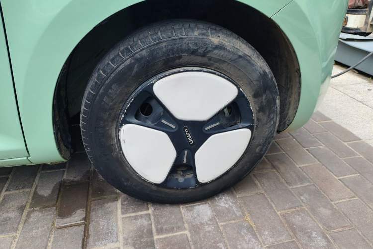 Used CHANGAN NEVO Lumin 2022 210km Sweet Edition Right Front Wheel Hub