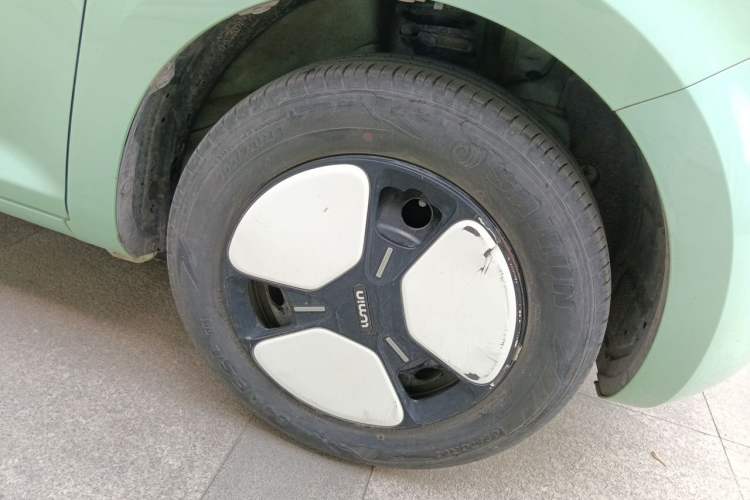 Used CHANGAN NEVO Lumin 2022 210km Sweet Edition Right Front Wheel Hub