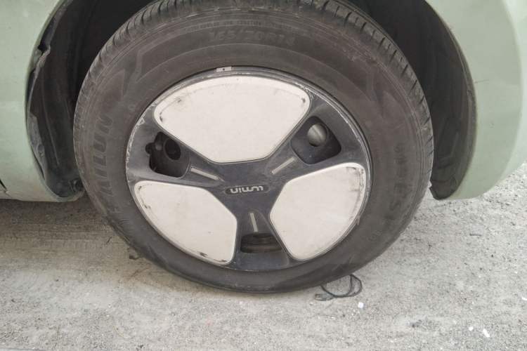 Used CHANGAN NEVO Lumin 2022 155 km – Refreshingly Sweet Edition Right Front Wheel Hub
