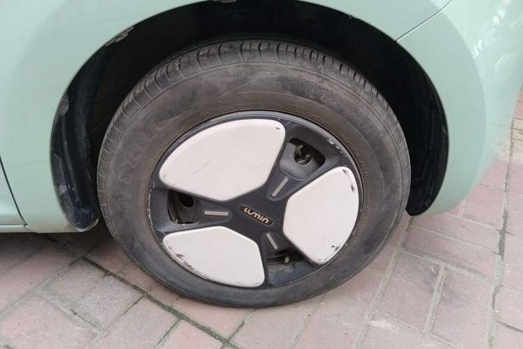 Used CHANGAN NEVO Lumin 2022 210km Sweet Edition Right Front Wheel Hub