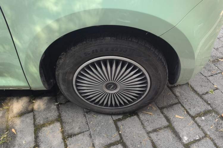 Used CHANGAN NEVO Lumin 2022 210km Sweet Edition Right Front Wheel Hub