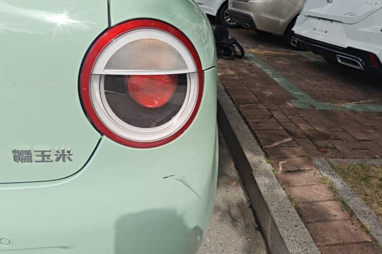Used CHANGAN NEVO Lumin 2022 155 km – Refreshingly Sweet Edition Right Rear Taillight