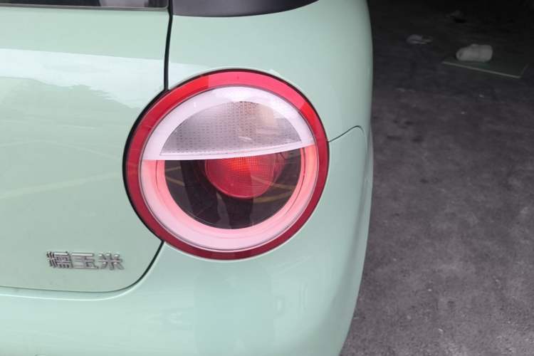 Used CHANGAN NEVO Lumin 2022 155 km – Refreshingly Sweet Edition Right Rear Taillight