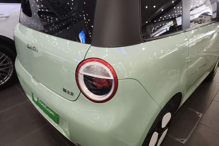 Used CHANGAN NEVO Lumin 2022 155 km – Refreshingly Sweet Edition Right Rear Taillight