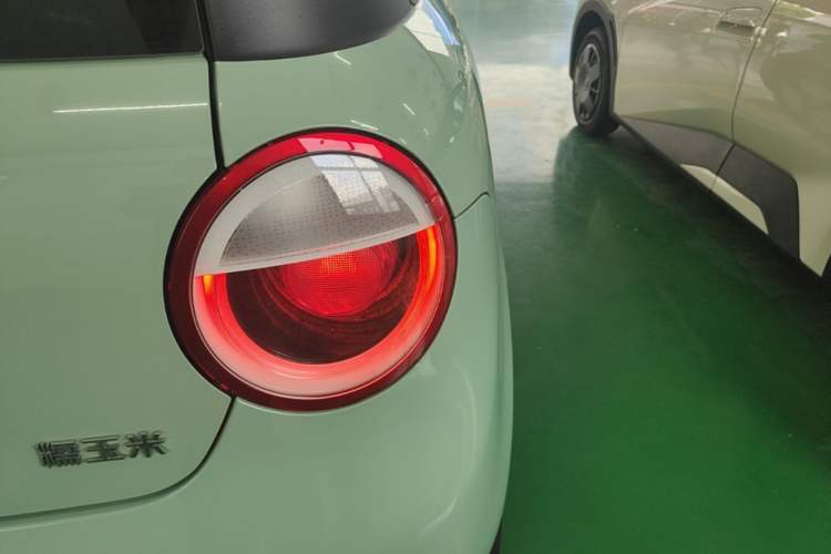 Used CHANGAN NEVO Lumin 2022 210km Sweet Edition Right Rear Taillight