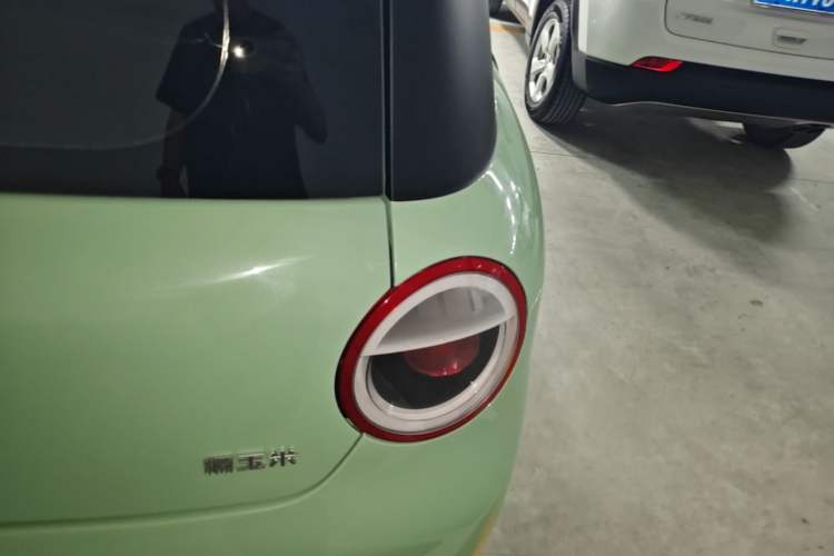 Used CHANGAN NEVO Lumin 2022 155 km – Refreshingly Sweet Edition Right Rear Taillight
