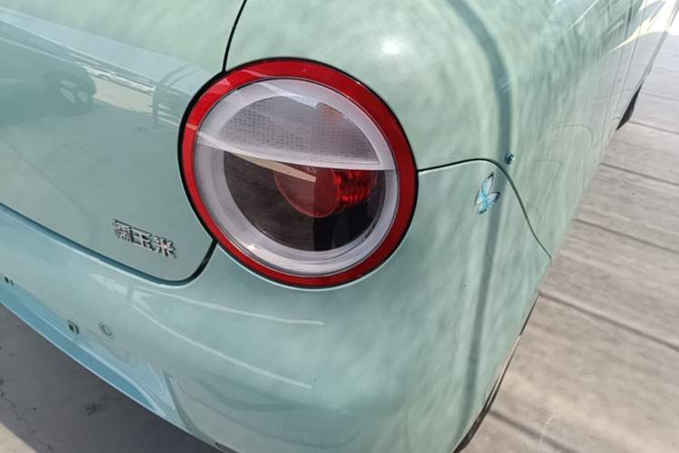 Used CHANGAN NEVO Lumin 2022 155 km – Refreshingly Sweet Edition Right Rear Taillight