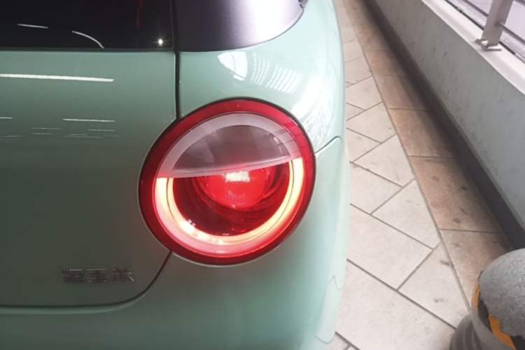 Used CHANGAN NEVO Lumin 2022 155 km – Refreshingly Sweet Edition Right Rear Taillight