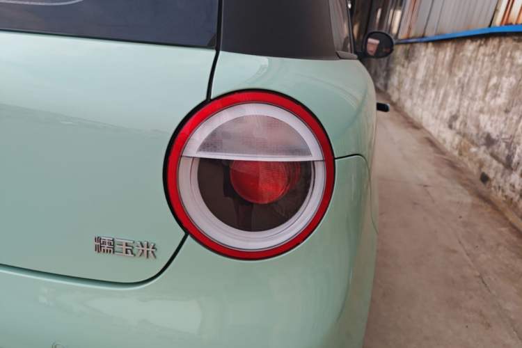 Used CHANGAN NEVO Lumin 2022 210km Sweet Edition Right Rear Taillight