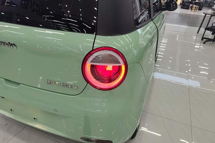 Used CHANGAN NEVO Lumin 2022 210km Sweet Edition Right Rear Taillight